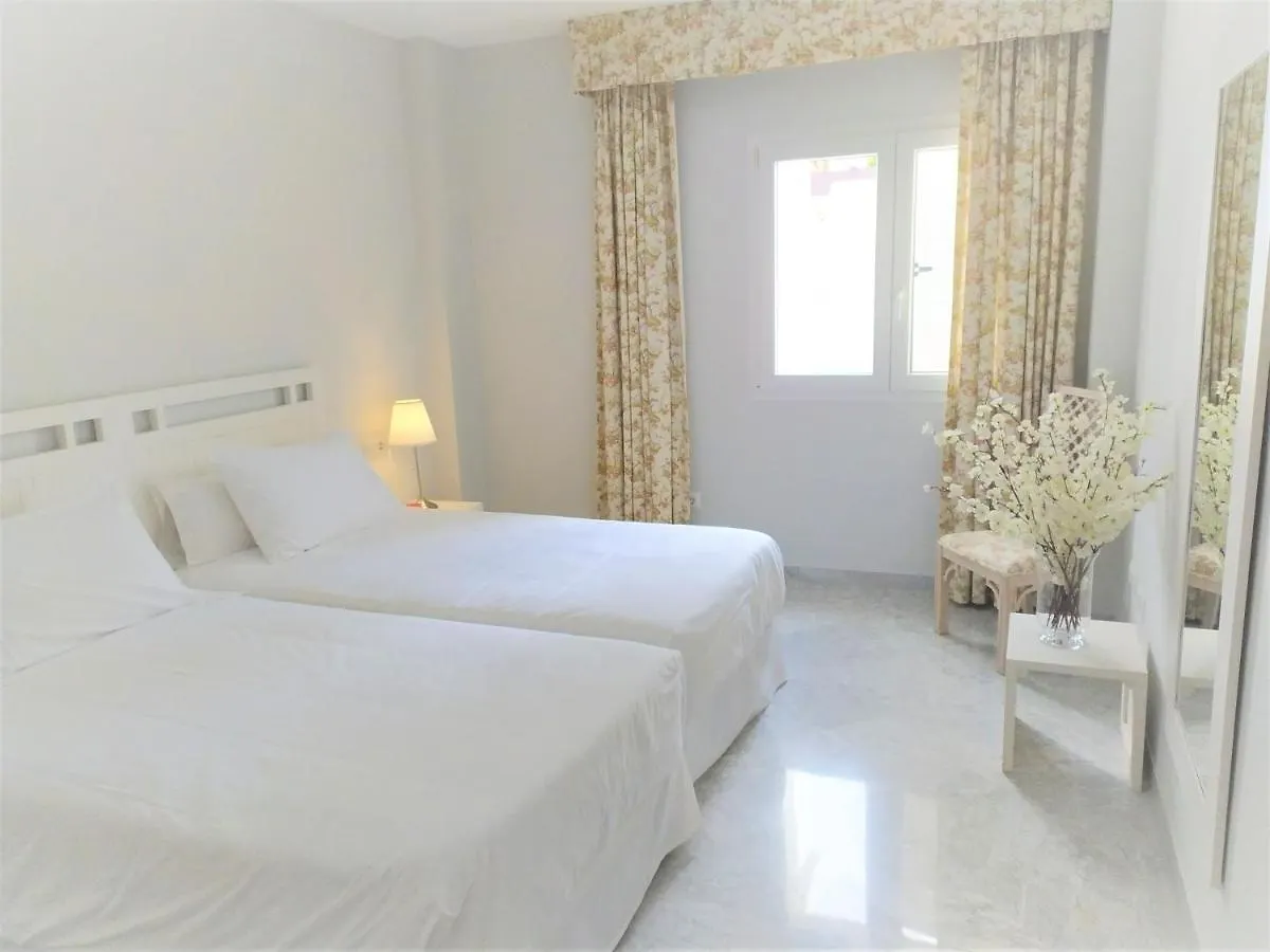 Puerto Banus Marbella Playas Del Duque Apartment 0*,  Spain